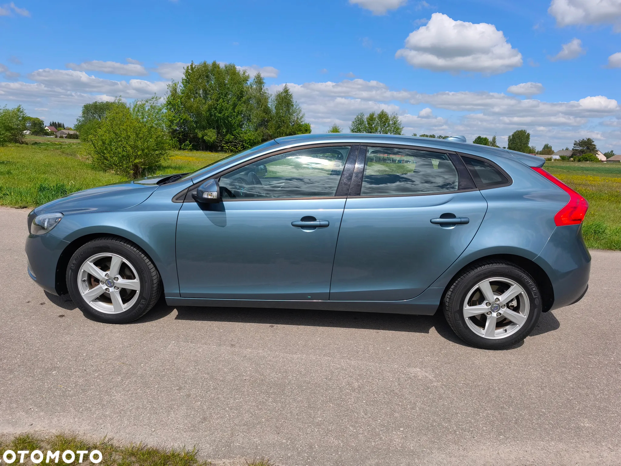 Volvo V40 D2 Momentum - 8