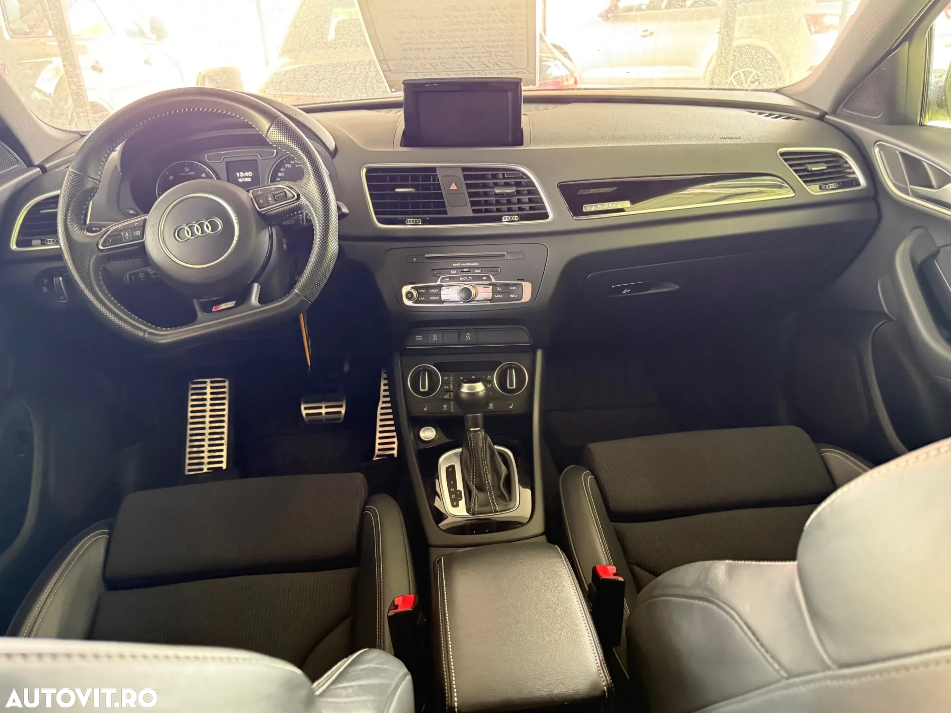 Audi Q3 2.0 35 TDI S tronic S Line - 12