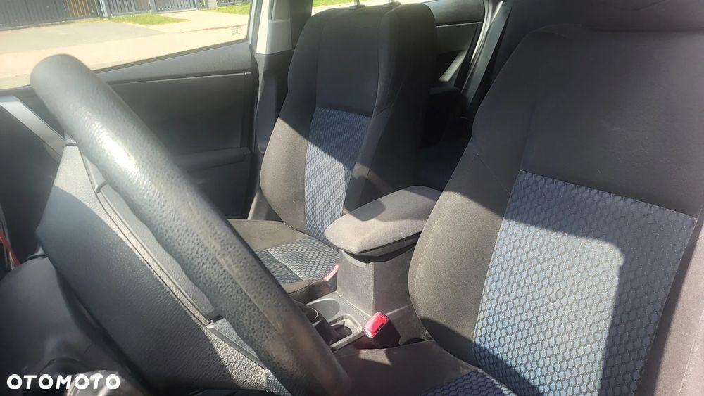 Toyota Auris 1.6 Active - 13