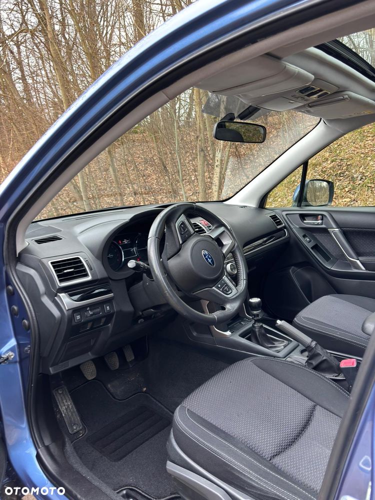 Subaru Forester 2.0 i Active - 29