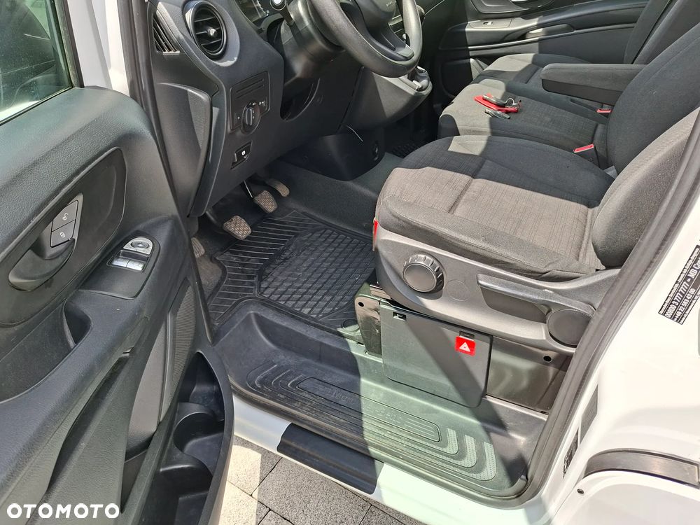 Mercedes-Benz VITO - 15