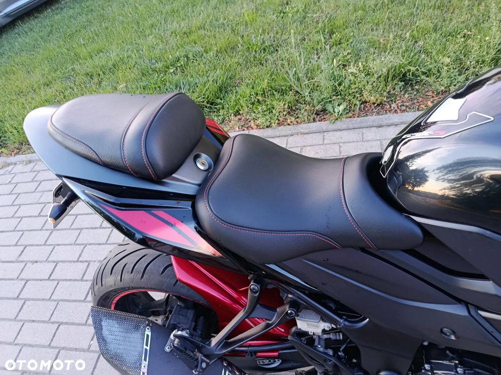 Suzuki GSX - 4