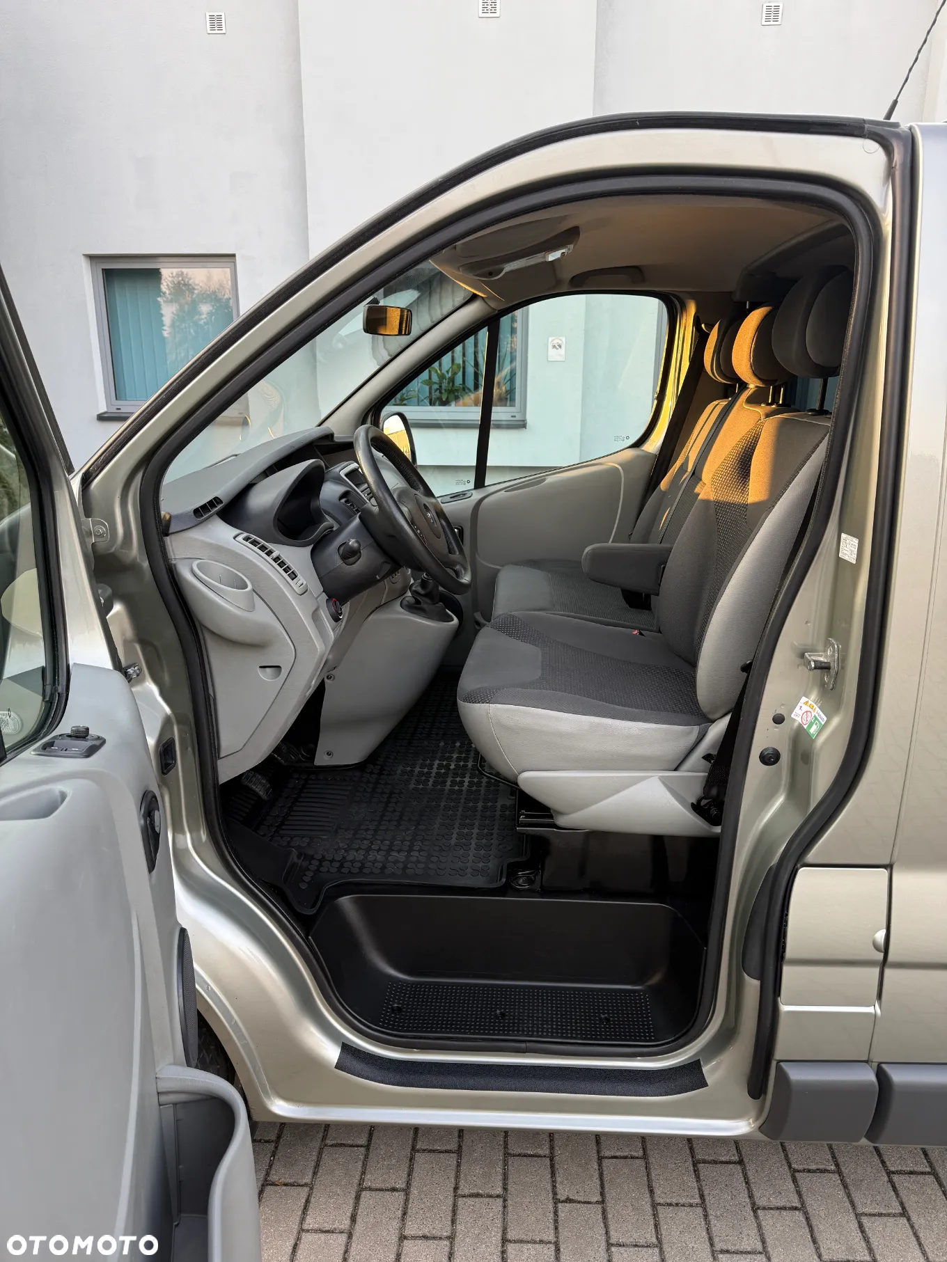 Opel Vivaro - 13