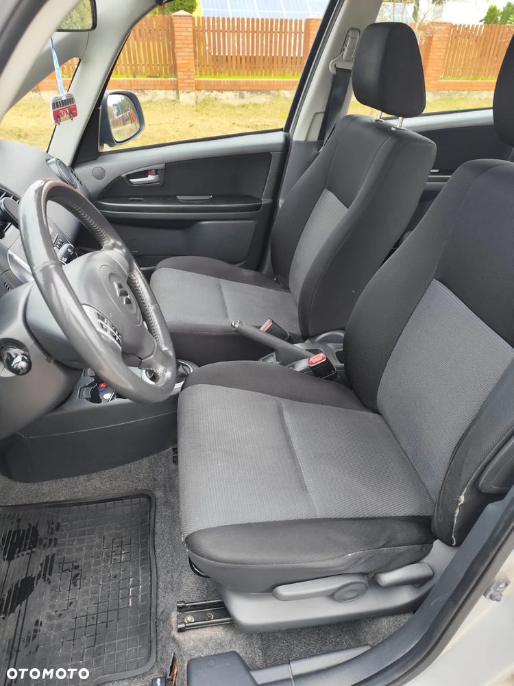 Suzuki SX4 1.6 GLX / Comfort - 11