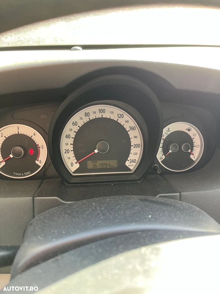 Dezmembrez KIA Ceed gri inchis 1,6 CRDI 16V 2008 66KW D4FB 161.000 km - 10