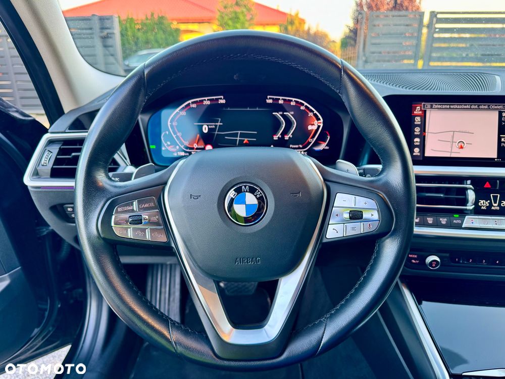 BMW Seria 3 318i Advantage sport - 23
