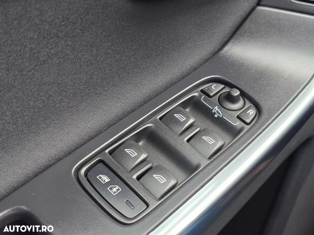 Volvo XC 60 D4 Geartronic Momentum - 23