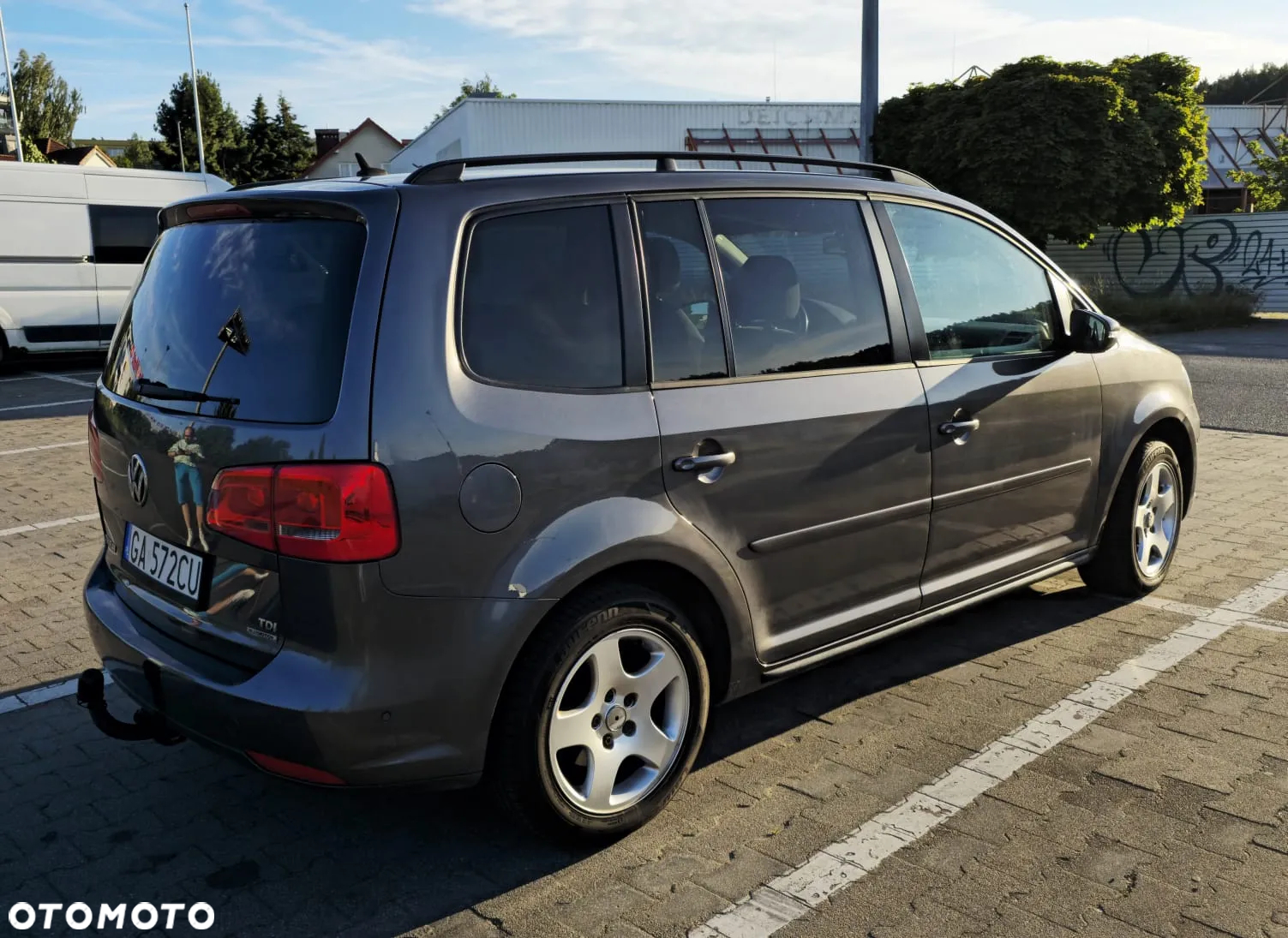 Volkswagen Touran 1.6 TDI DPF BlueMot Comfortline - 27