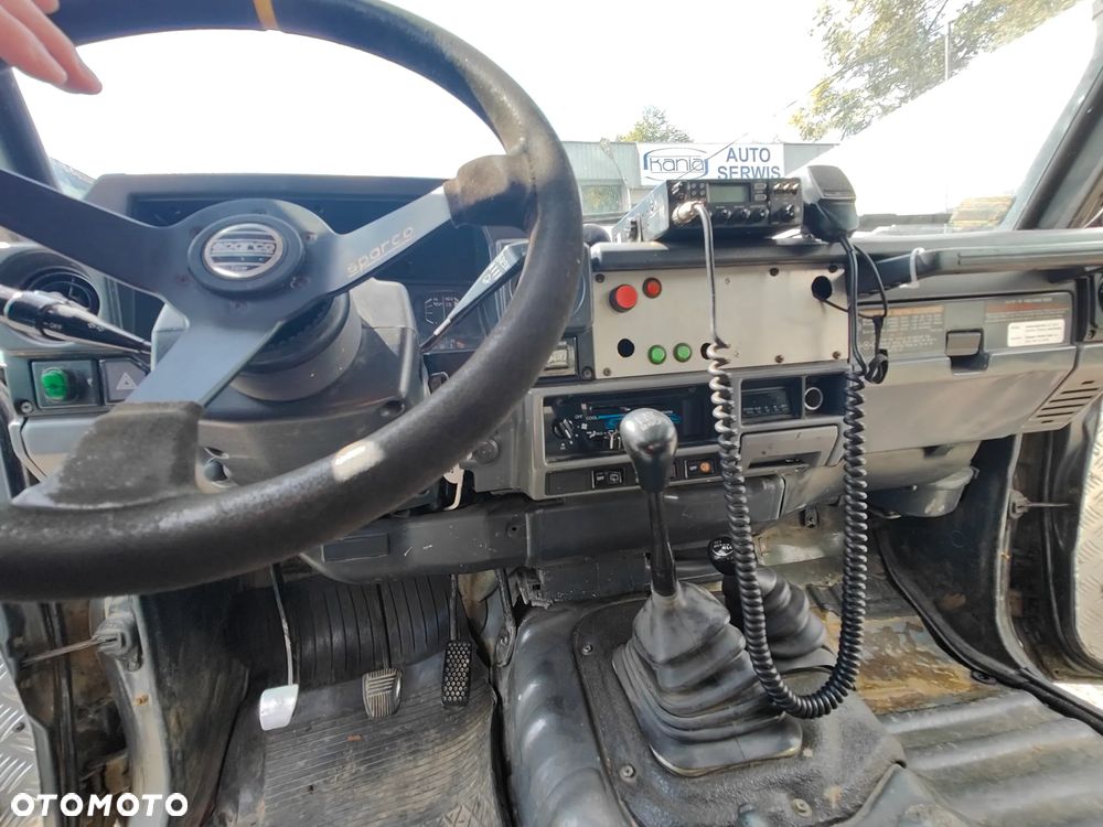 Toyota Land Cruiser - 14