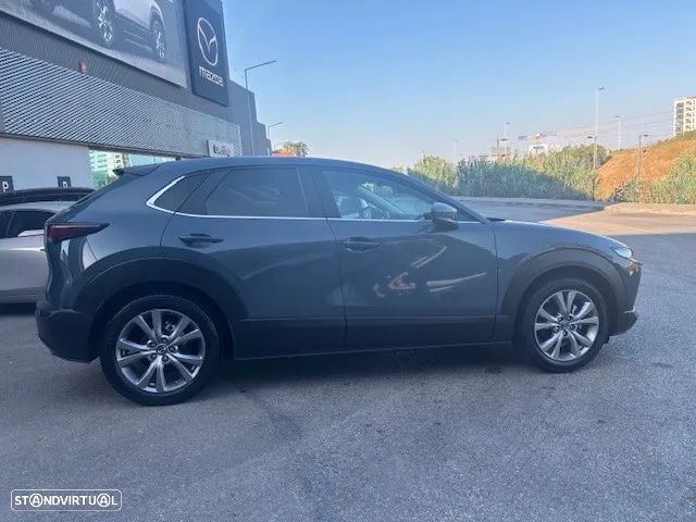Mazda CX-30 2.0 Sky-G Evolve i-Active - 4