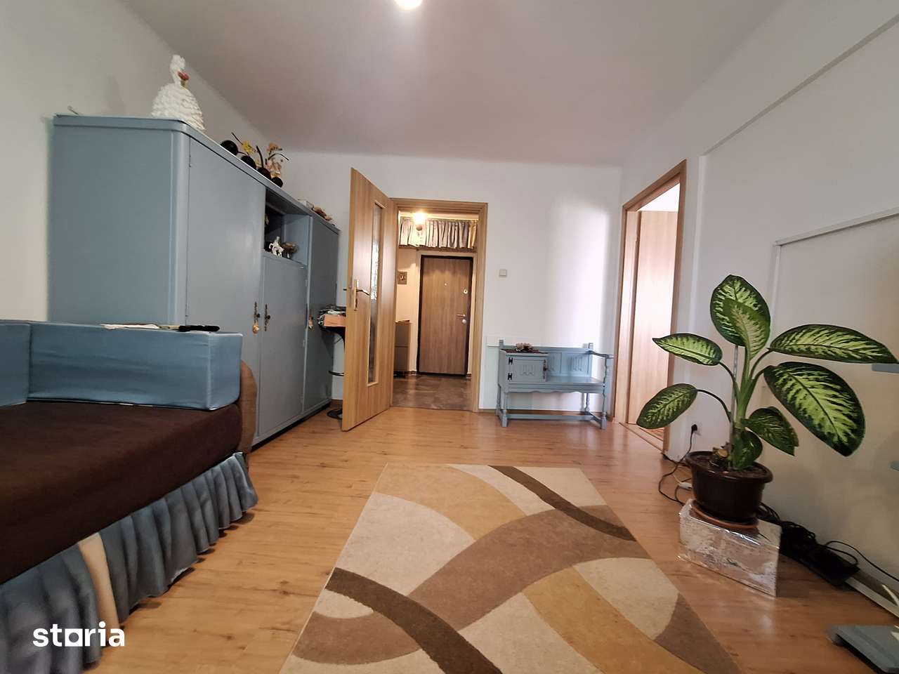 Apartament 2 camere-etaj 1-44 mp-coridor tip balcon-Brancoveanu — fotografia 3