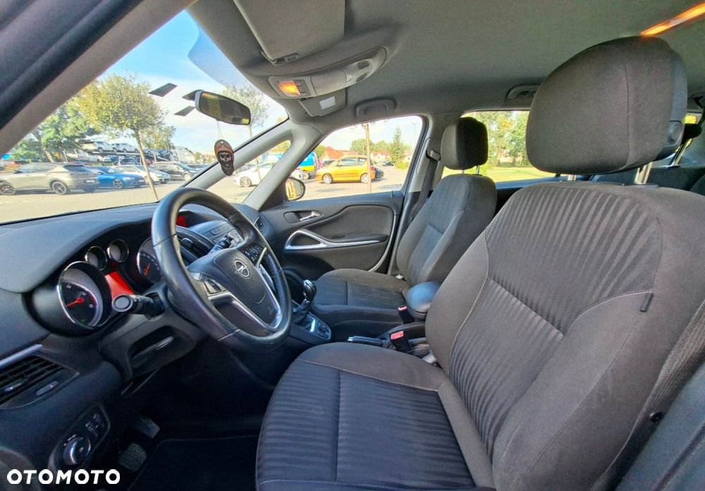 Opel Zafira - 18