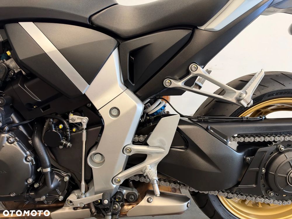 Honda CB - 25