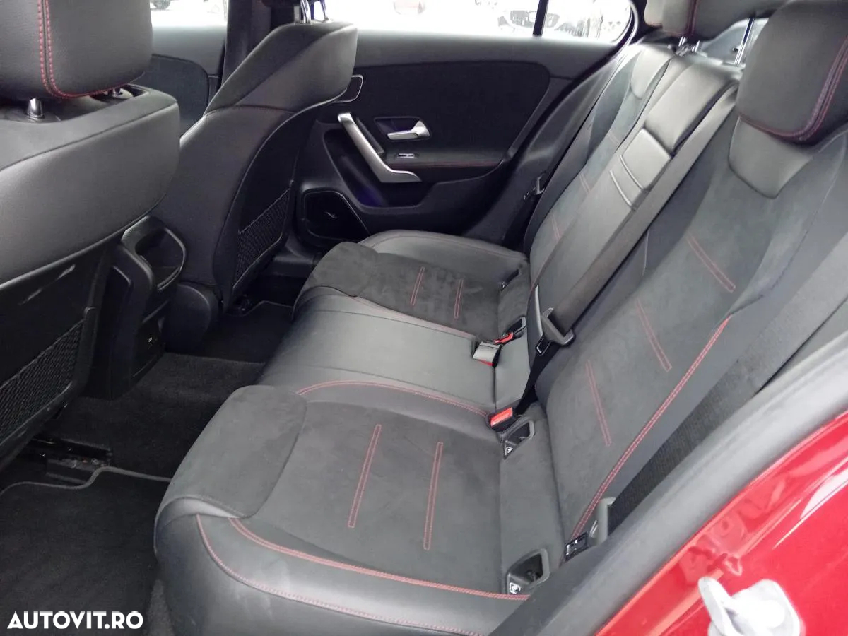 Mercedes-Benz A 220 4MATIC Aut. - 15