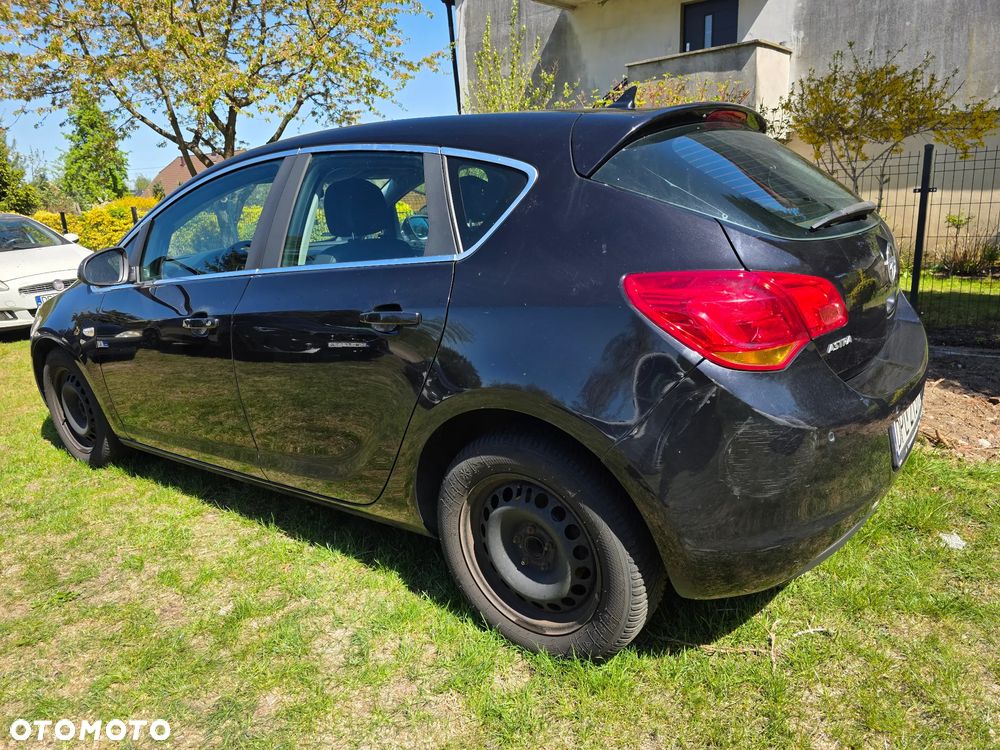 Opel Astra 1.6 - 5