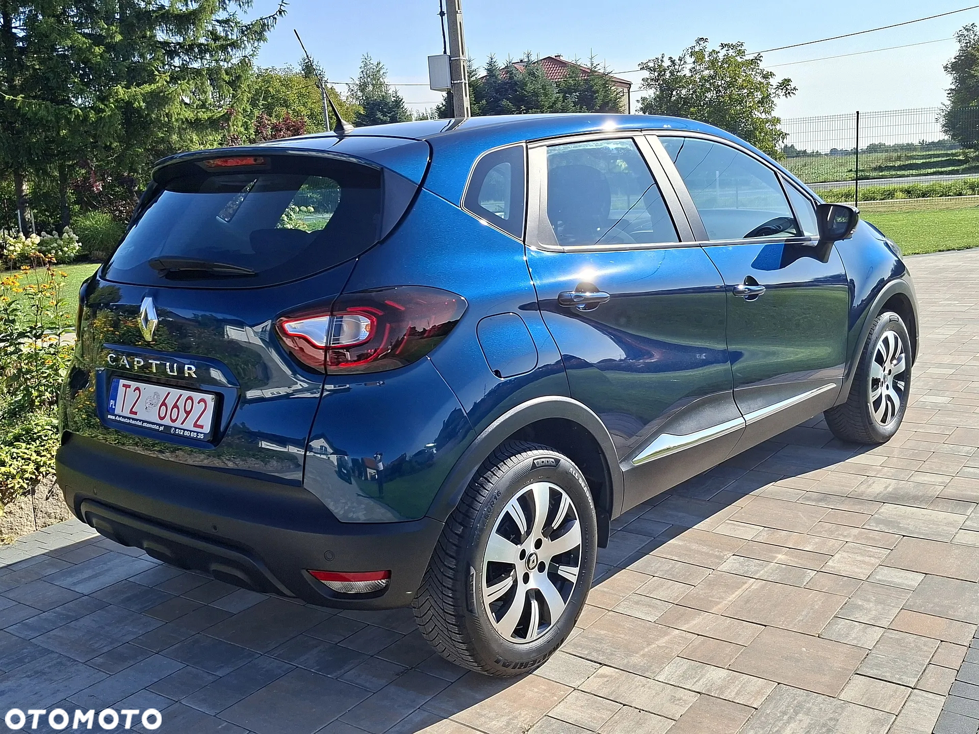 Renault Captur - 13