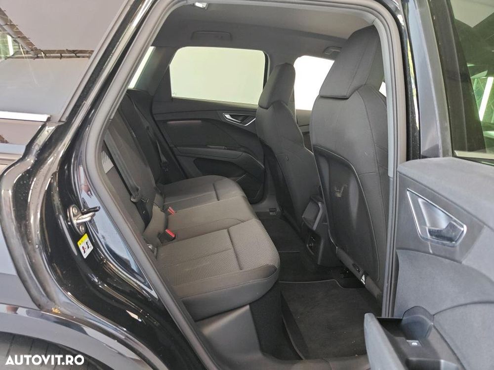 Audi Q4 e-tron - 11