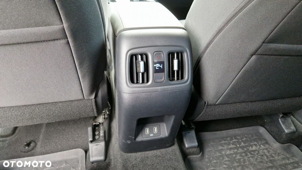 Hyundai Tucson 1.6 T-GDi HEV Executive 4WD - 11