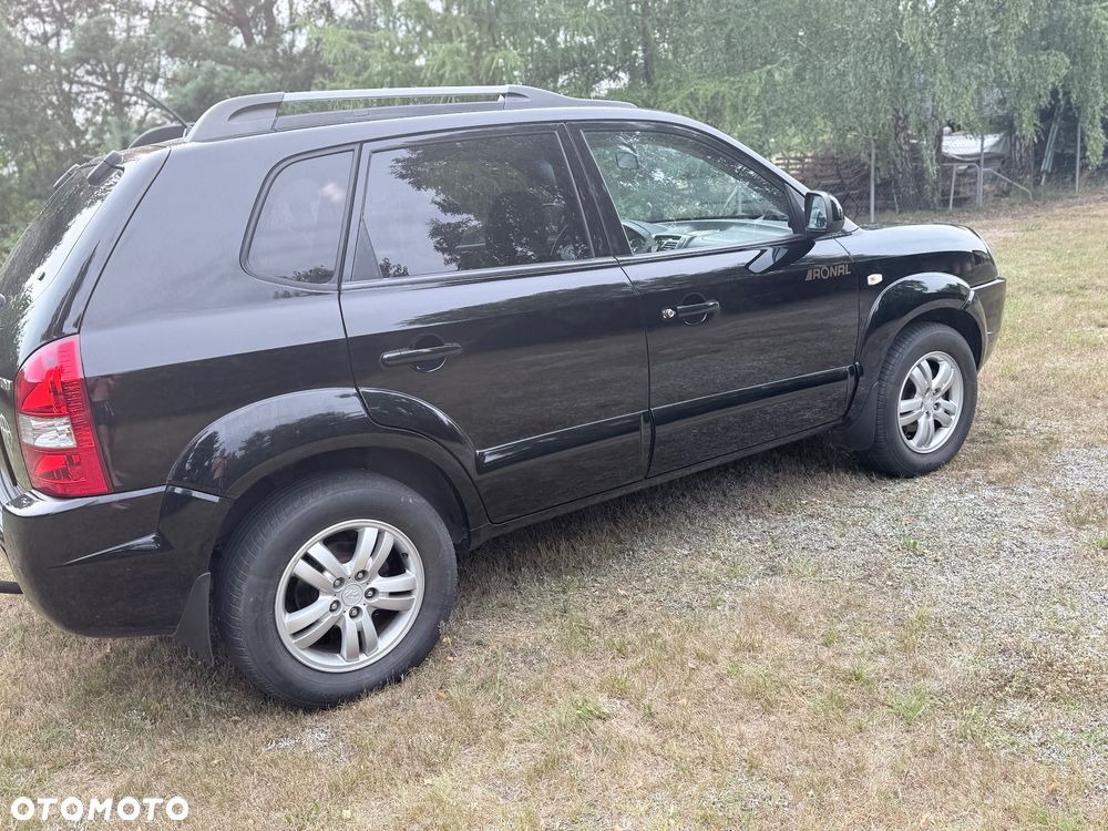 Hyundai Tucson 2.0 Comfort 2WD - 4