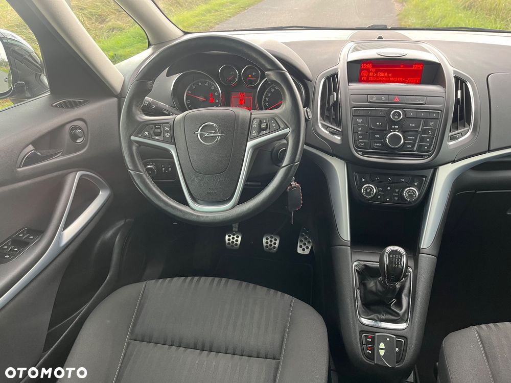 Opel Zafira 1.4 Turbo Edition - 32