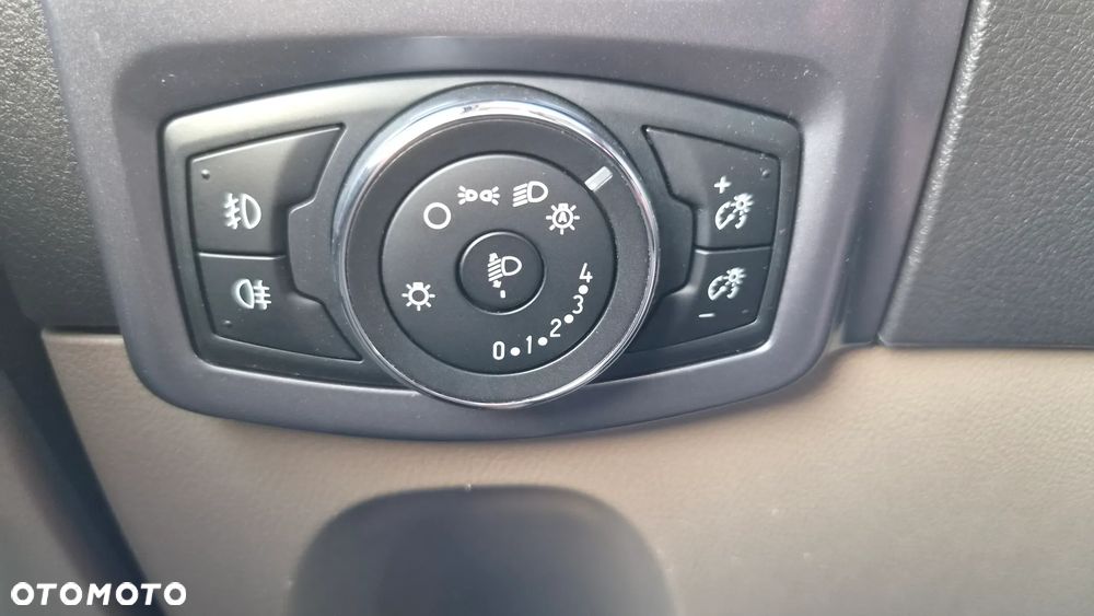 Ford Tourneo Custom 2.0 TDCi L2 Titanium - 34