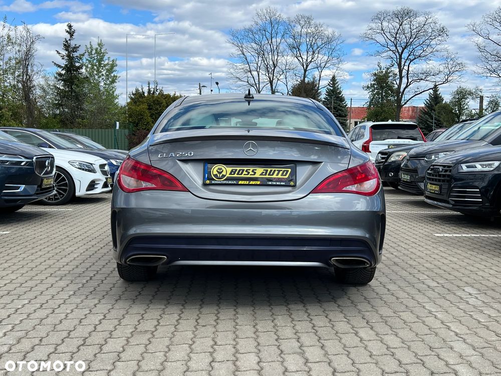Mercedes-Benz CLA 250 7G-DCT - 8