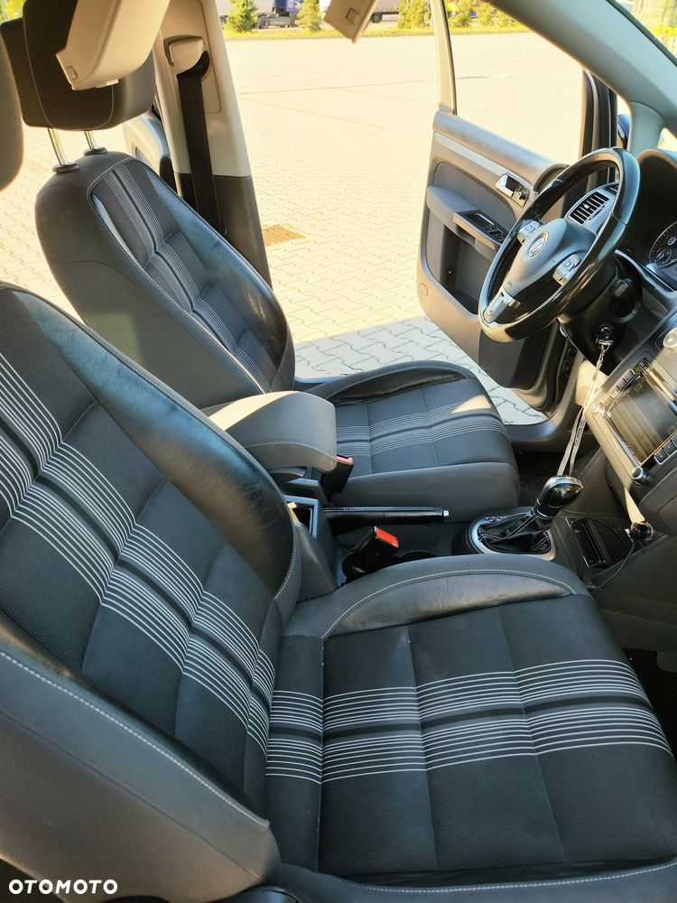 Volkswagen Touran 1.6 TDI DPF CityLine - 11