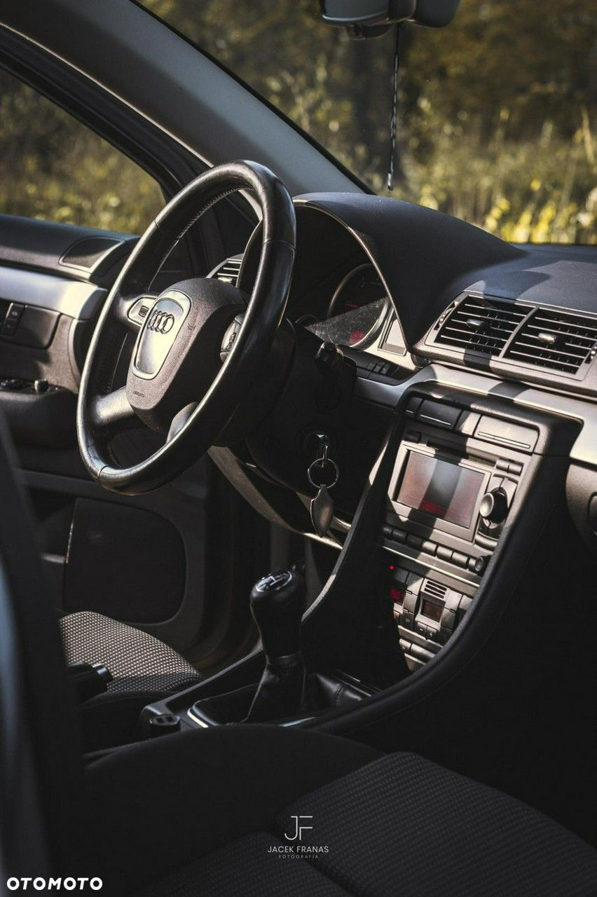 Audi A4 - 8