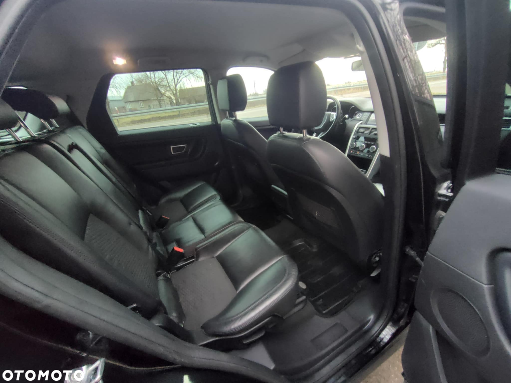 Land Rover Discovery Sport 2.0 TD4 HSE - 10