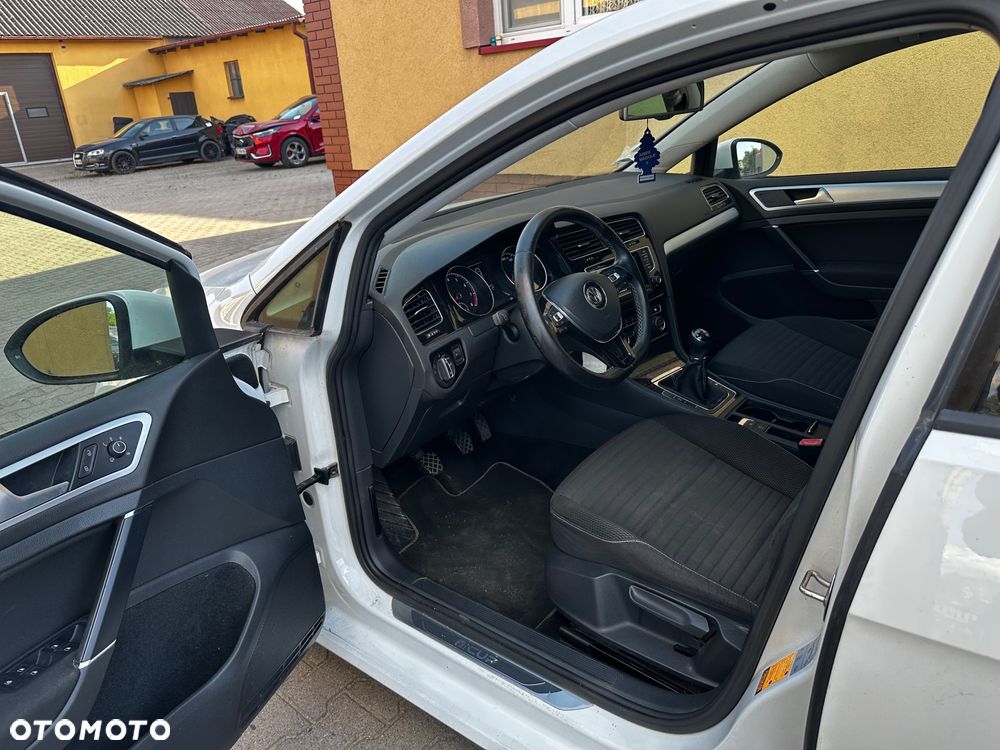 Volkswagen Golf 1.2 TSI BlueMotion Technology Cup - 5