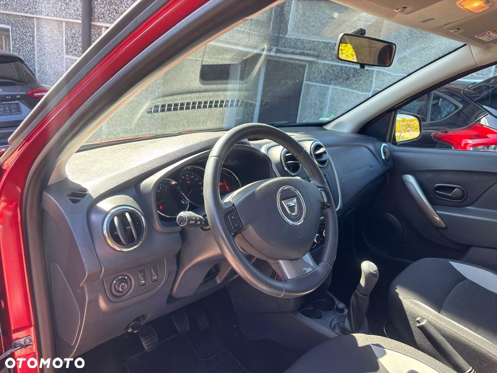 Dacia Sandero TCe 90 S&S Celebration - 10