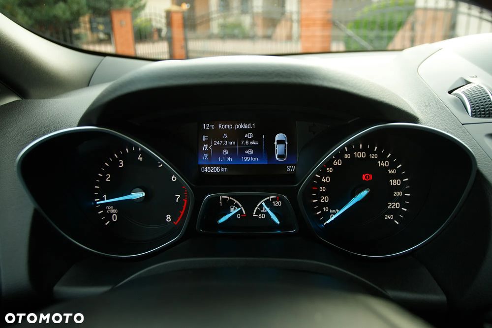 Ford Kuga 1.5 EcoBoost 2x4 ST-Line - 26