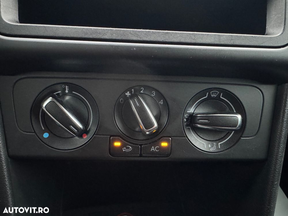 Volkswagen Polo - 17