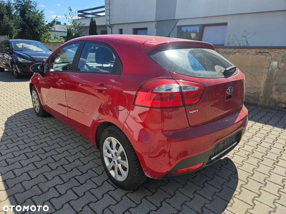 Kia Rio 1.2 Dream Team Edition - 2