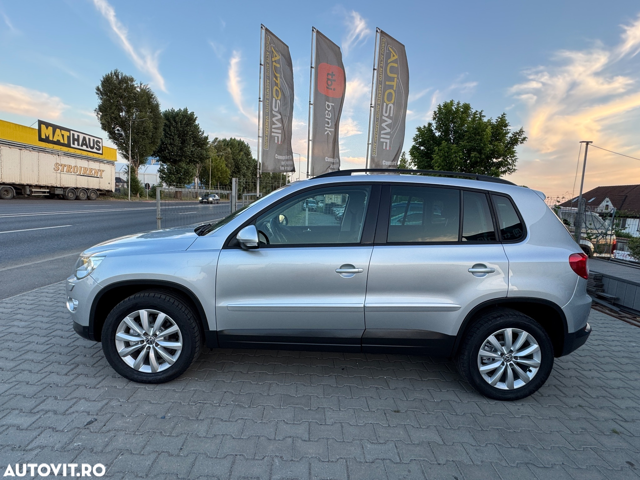 Volkswagen Tiguan 2.0 TDI 4Motion Trend & Fun - 23