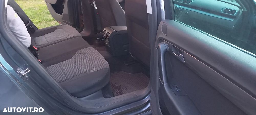 Volkswagen Passat 2.0 TDI 4Motion DSG BlueMotion Tech Highline - 8