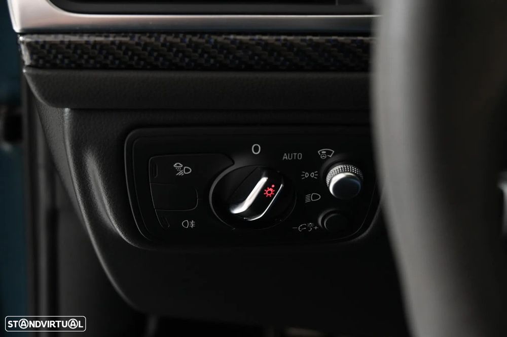 Audi RS6 Avant 4.0 TFSi Plus quattro Tiptronic - 30