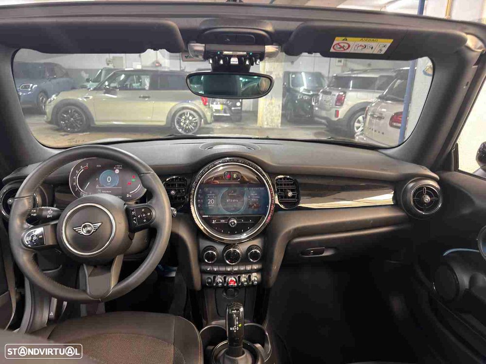 MINI Cabrio Cooper Premium Classic Auto - 2