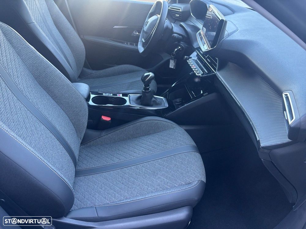 Peugeot 208 1.2 PureTech Allure - 15