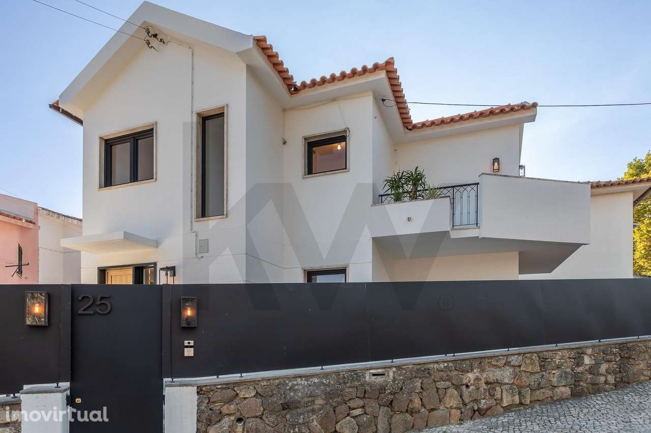 Charmosa Moradia T3 Totalmente remodelada com garagem no Centro Histór - Grande imagem: 3/60