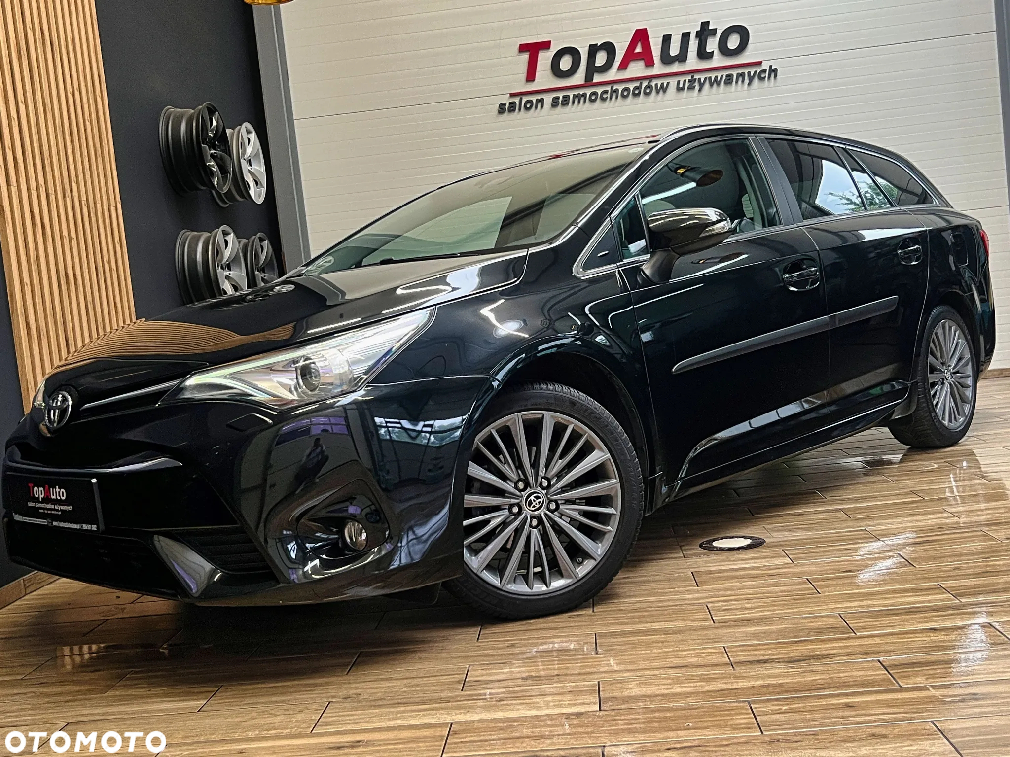 Toyota Avensis 1.8 Premium - 13