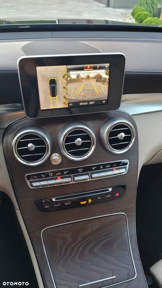 Mercedes-Benz GLC - 13