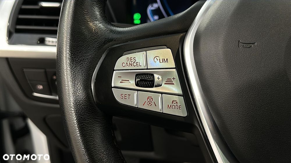 BMW iX3 Standard - 24