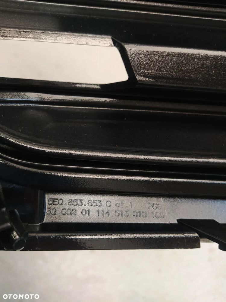 SKODA OCTAVIA III LIFT GRILL ATRAPA CHŁODNICY ORYGINAŁ - 11