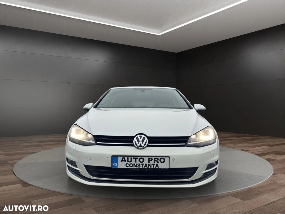 Volkswagen Golf - 15