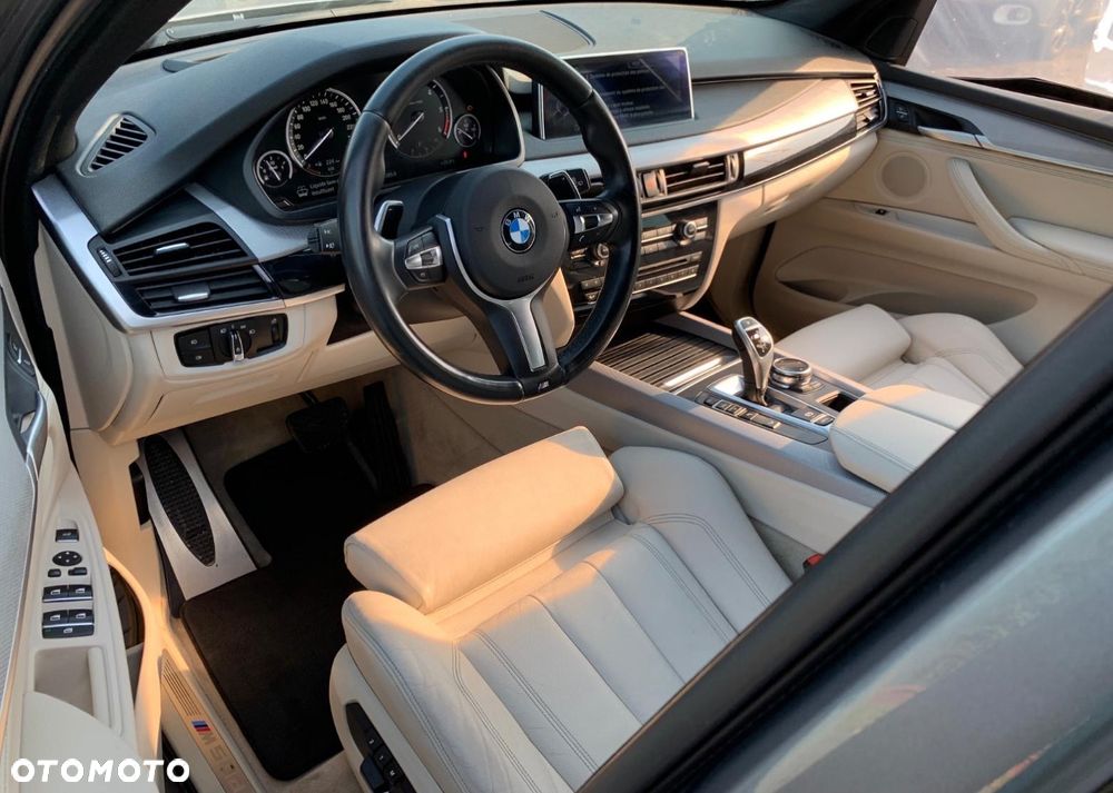 BMW X5 M M50d - 9
