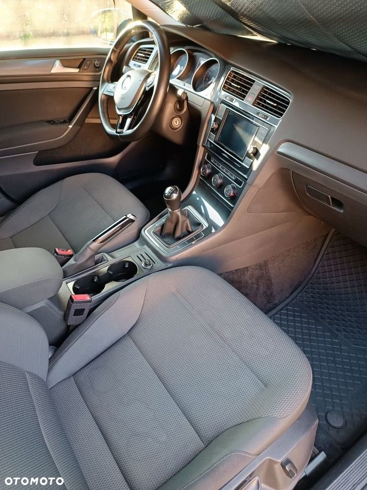 Volkswagen Golf 1.4 TSI BMT Comfortline - 18