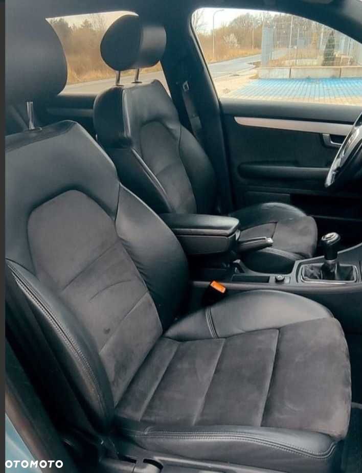 Audi A4 Avant - 4