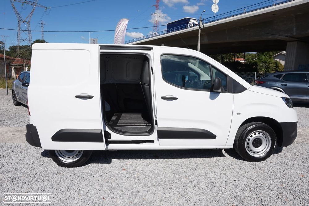 Toyota Proace City 1.5D 102 3 lug. Comfort IVA dedutível - 9