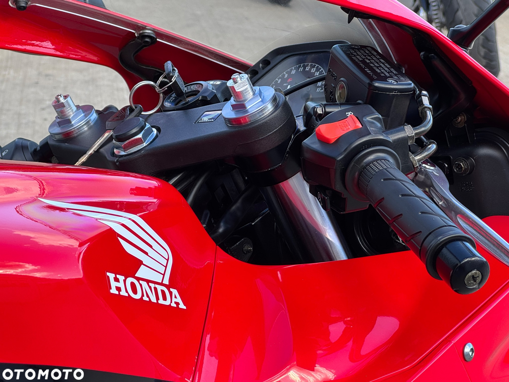 Honda CBR - 7
